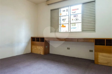 Casa com 150m², 4 quartos, 3 vagas, disponível para locação na Vila Clementino