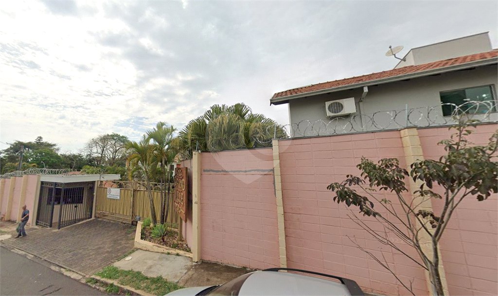 CASA COM 3 QUARTOS NO CONDOMÍNIO GRAND VILLE