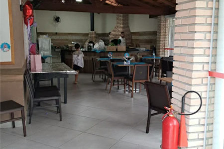 Casa à venda com 4 quartos, sendo 1 suíte,  no condomínio Villas IV, São Paulo - SP