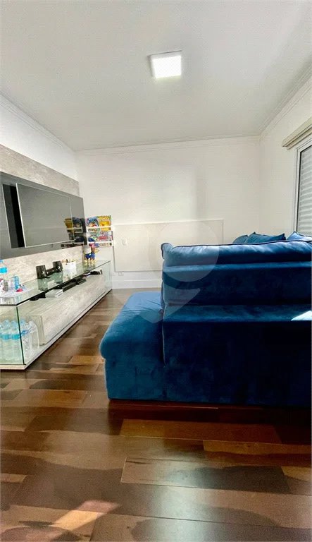 Casa à venda em Tamboré, toda reformada e decorada por arquitetos renomados