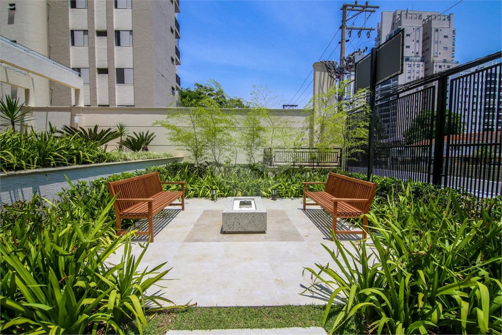 Apartamento com 43m² na região do Campo Belo em São Paulo - SP.