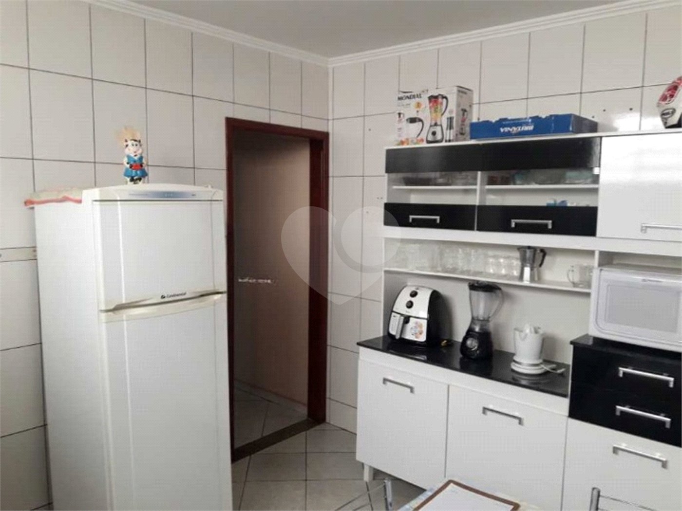 Casa térrea para venda, com 2 dormitórios, sendo 1 suíte.