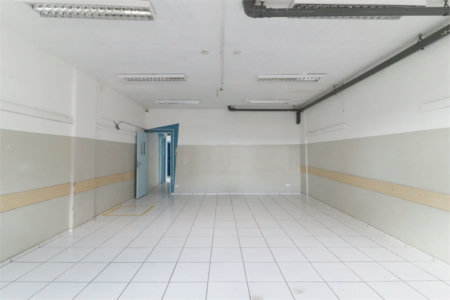 Prédio comercial à venda na Rua Coronel Camisão, 3593 m2 área útil, 1137m2 terreno, 33 salas, 10 vagas