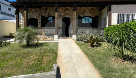 Casa Térrea à venda com 5 quartos, sendo 2 suítes,  em Campo Grande, Rio de Janeiro, RJ