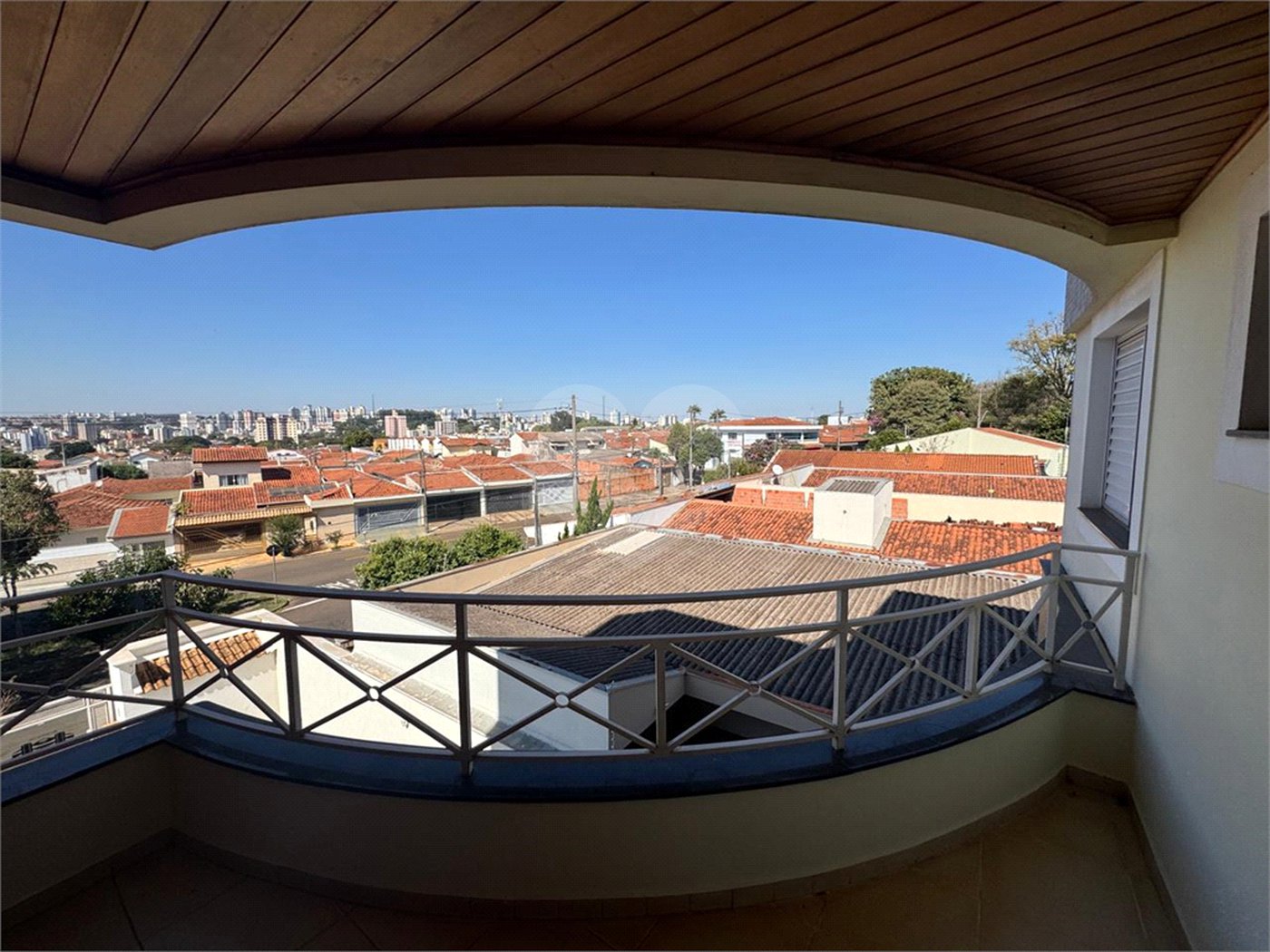 Apartamento de 2 Dormitórios á venda, no Parque Santa Marta em São Carlos.