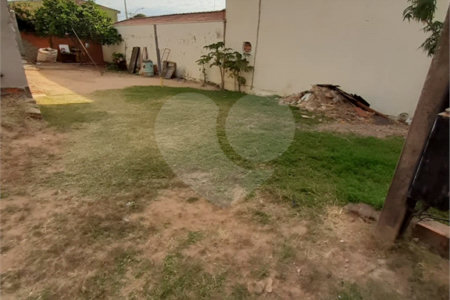 Casa no Antenor Garcia