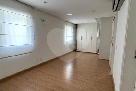 Apartamento de 110m² à venda no bairro Santa Cecília - Agende já a sua visita!