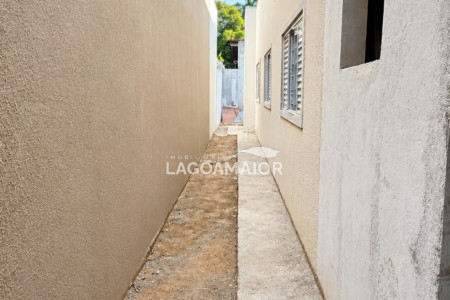 Casa à venda com 3 quartos, sendo 1 suíte, em Parque São Carlos, Três Lagoas - MS