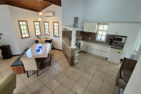 Casa mobiliada para locação no Condomínio Recanto Tranquilo (Palavra de Vida) – Atibaia/SP