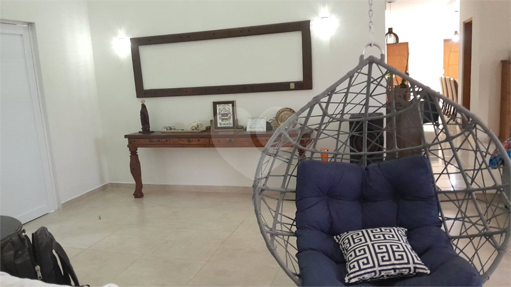 Chácara em Área Rural de Piracaia, com casa principal + 4 kitnets alugadas, excelente localização