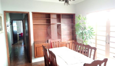 Casa à venda com 3 quartos em Jardim Brasil, São Carlos, SP