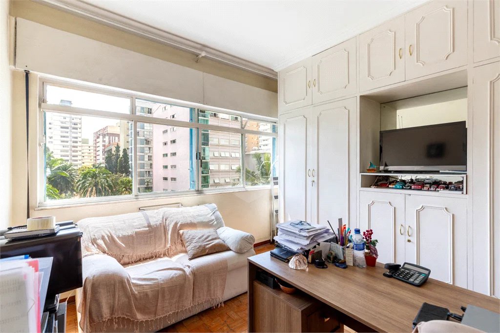Apartamento a venda no Bela Vista com 3 quartos, 1 suíte, lavabo, 2 vagas, 200 m² de área útil