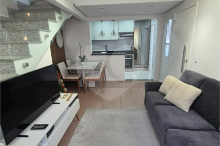 Casa em condomínio , com 72m² , 2 dormitórios , 1 vaga , à venda no bairro da Penha.