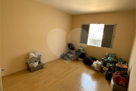 Sobrado em São Paulo com 140m², 4 dormitórios e 2 vagas de garagem