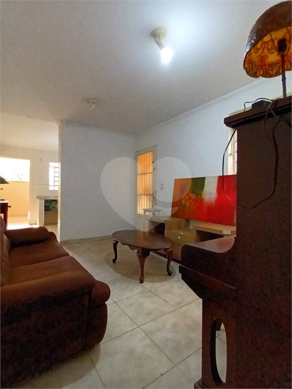 Casa térrea com duas edículas para venda - Saúde, SP.