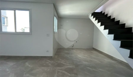 Apartamento à venda com 2 quartos, sendo 1 suíte,  em Vila Guarani, Santo André, SP