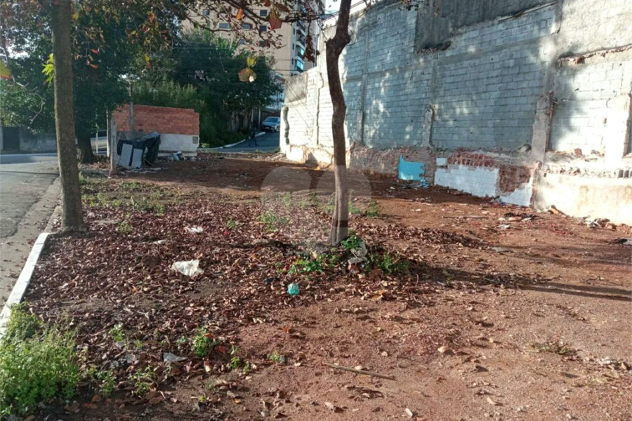 Excelente Terreno no Jardim Prudência, com 300 M² (10x30)