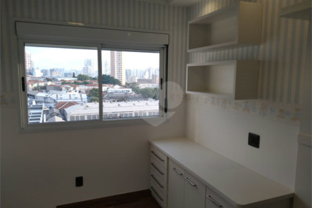 Apartamento 3 suítes, varanda gourmet, 3 vagas em Condomínio Clube na Mooca