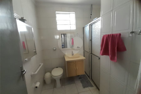 Casa multifuncional a venda na Vila Boa Vista 1