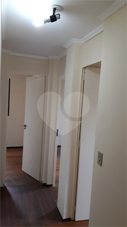 Apartamento á venda, com 03 Dormitórios, em São Carlos.