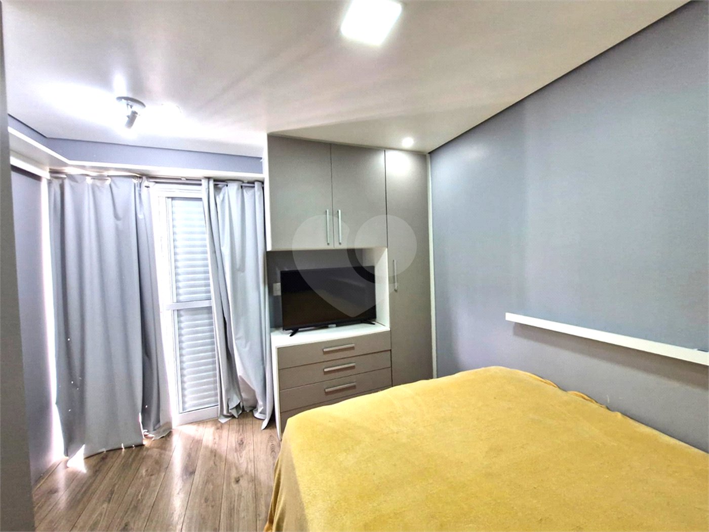 Casa à venda com 2 suítes no condomínio Residencial Living Sabara, São Paulo - SP