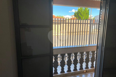 Vende-se excelente casa térrea próximo ao Estadio do Zuzão