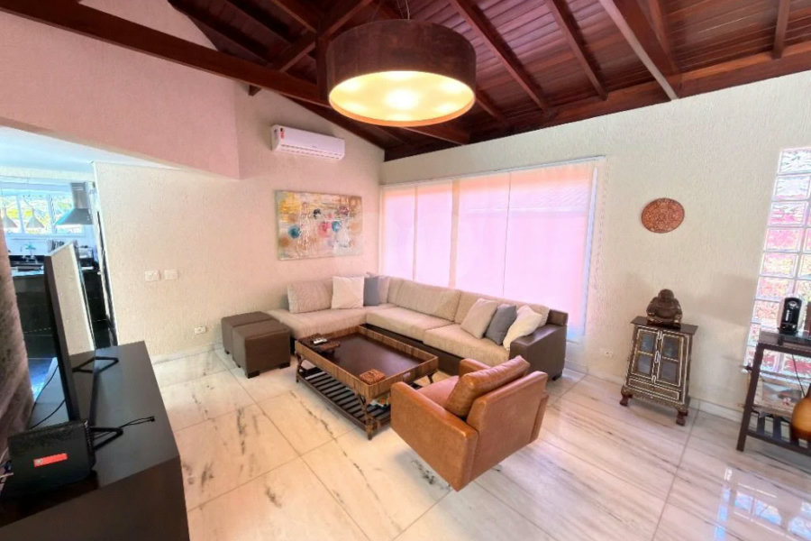 Casa à venda com 5 quartos, sendo 4 suítes, em Riviera de São Lourenço, Bertioga, SP