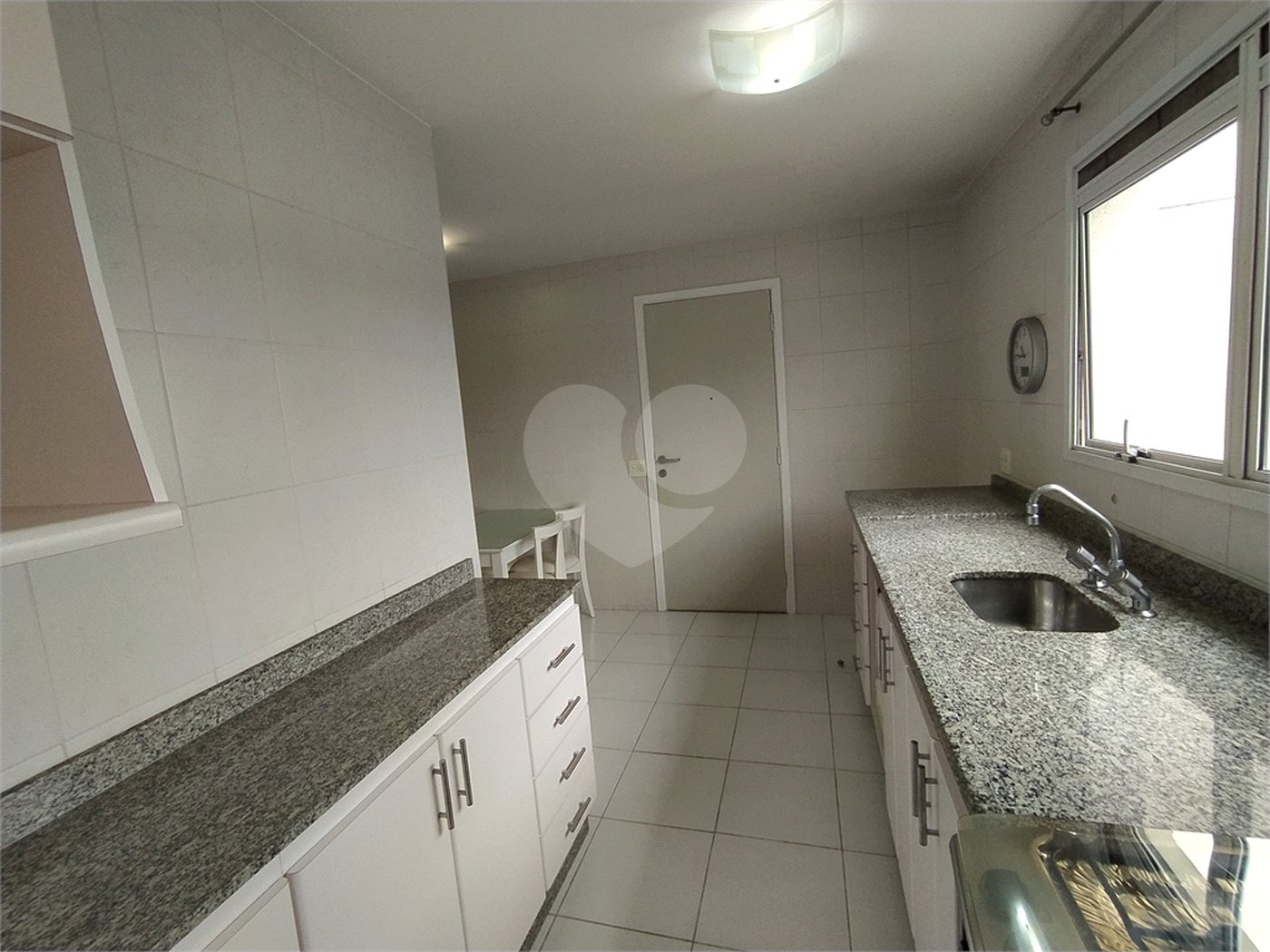 Apartamento de 145m2 com varanda gourmet 3 dormitórios e 2 vagas à venda na Chácara Klabin