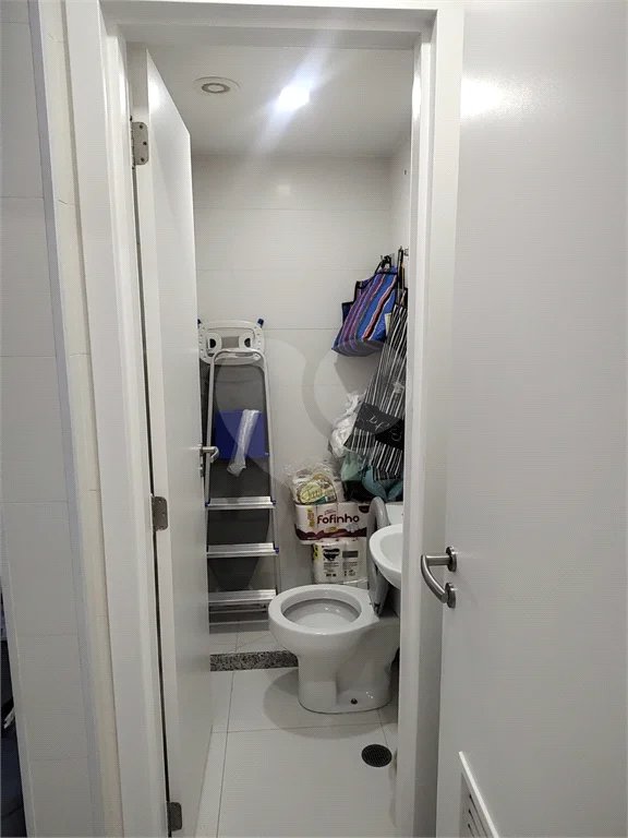 Apartamento à venda com 3 suítes em Vila Pompéia, São Paulo, SP