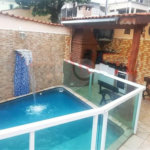 Sobrado Moderno à Venda na Pedra Branca, 3 Dormitórios, 1 Suíte, Piscina