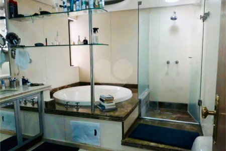 Apartamento à venda na Saúde de 500m² com 5 dormitórios, 4 suítes e 5 vagas