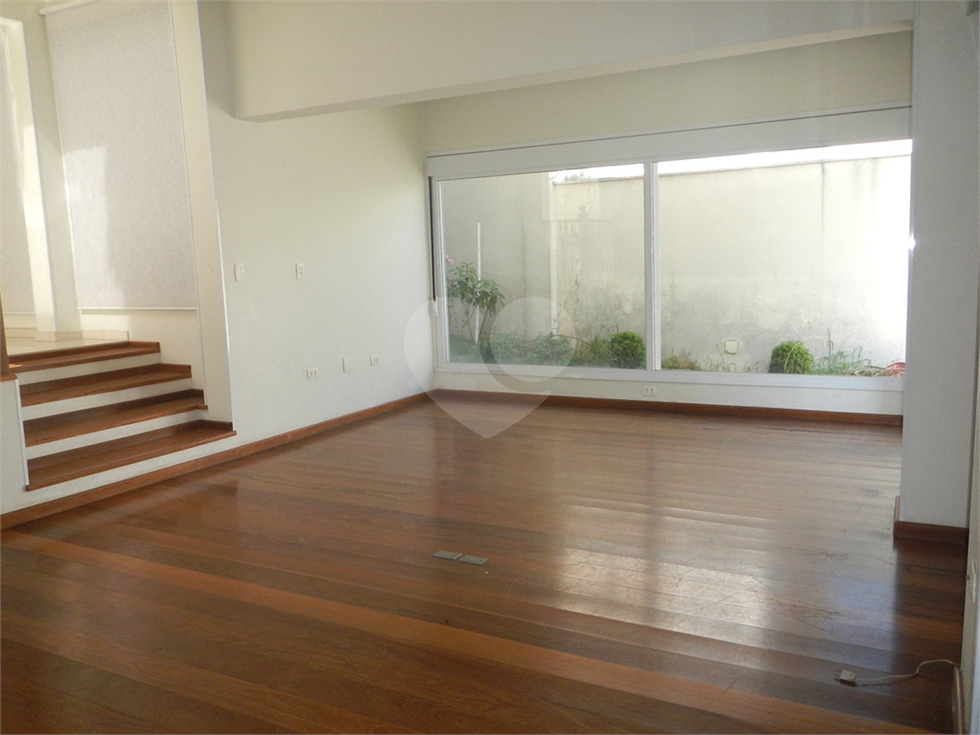 Casa à venda na Saúde c/293m2 - 4 Suítes/4 Salas/3 Vagas na garagem