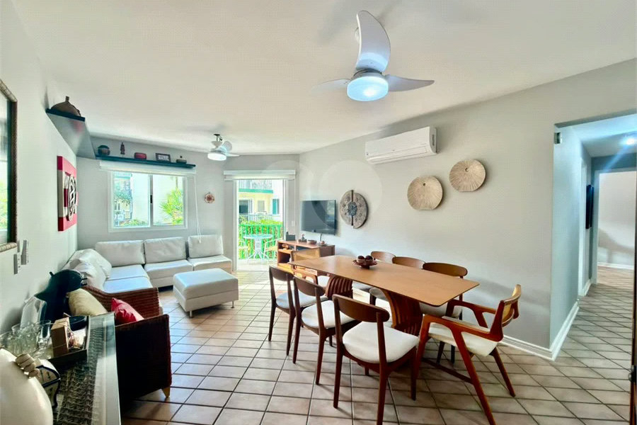 Apartamento à venda com 3 quartos, sendo 1 suíte, em Riviera de São Lourenço, Bertioga, SP