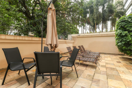 Apartamento à venda com 4 quartos, sendo 3 suítes, em Campo Belo, São Paulo, SP