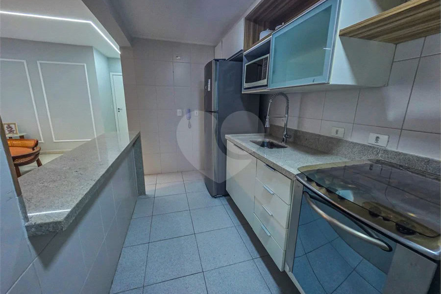 Apartamento à venda com 3 quartos, sendo 1 suíte, em Riviera de São Lourenço, Bertioga, SP