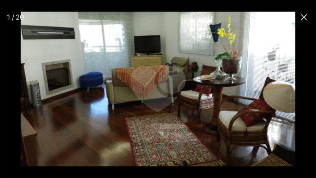Apartamento à venda no Paraíso de 303m² com 4 suítes e 4 vagas.