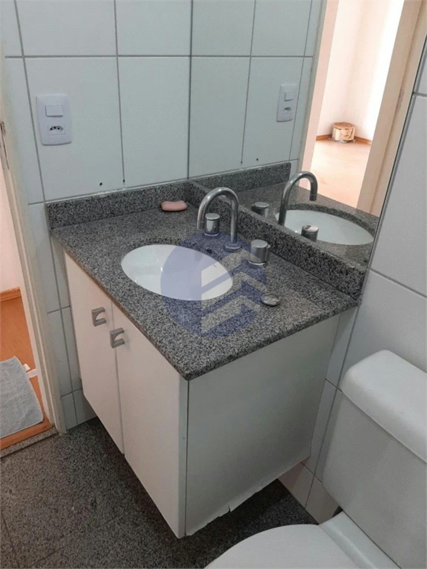 Apartamento à venda ou para alugar com 3 quartos, sendo 1 suíte, em Vila Suzana, São Paulo - SP