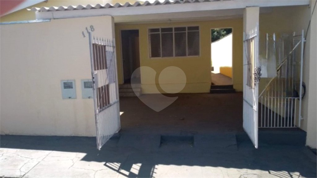 Casa á venda no Jardim são Batista.