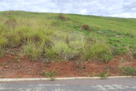 Terrenos de 300 metros em condomínio fechado e prontos para construir na região de Atibaia