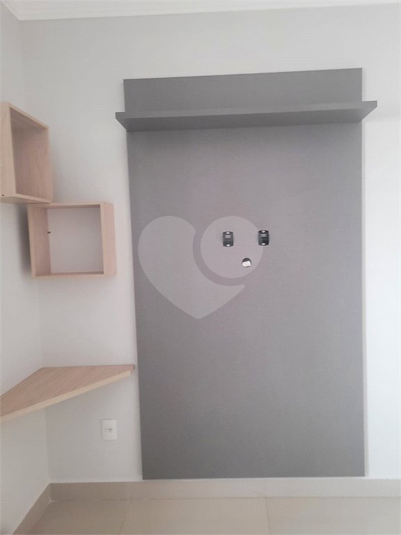 Indaiatuba- Condominio Maria Dulce-Venda e Locação - Terreno 300,00 ms - construido - 180,00 ms - Casa Terrea - 3 suites - escritório com ventilador, lavabo - cozinha com armários,forno, coifa e cooktop , ventilador - despensa - lavanderia com armarios- varanda gourmet com churrasqueira, quintal c