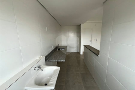 Apartamento com suíte na Vila Prado