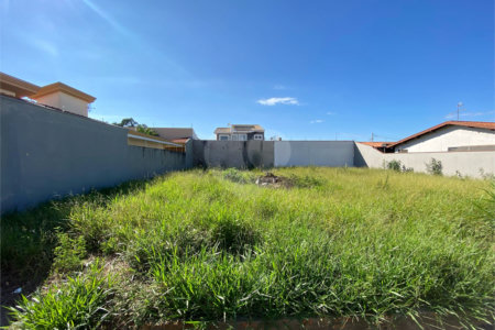 Terreno a venda no Parque dos Timburis