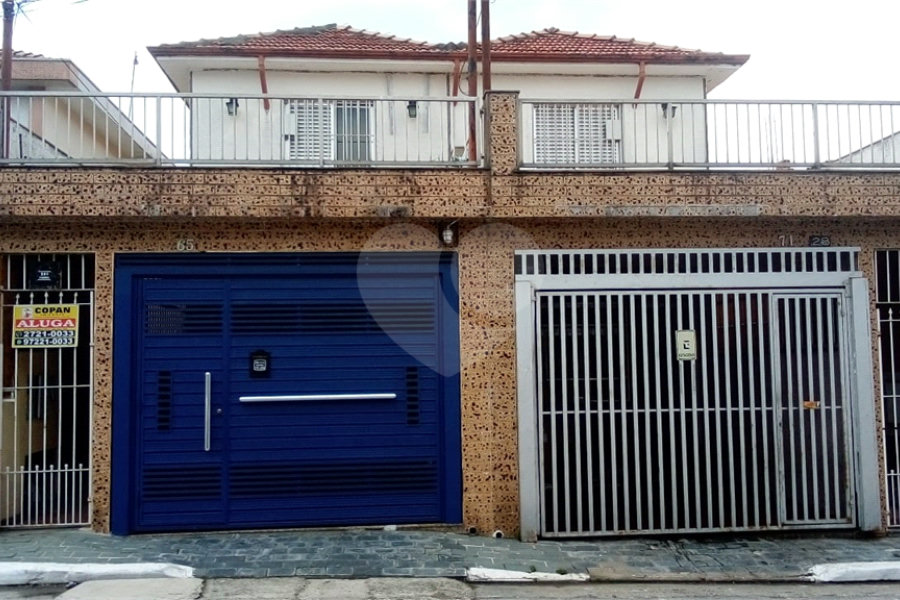 Sobrados com Renda, 300 m² Construídos em Terreno de 250 m²à venda no Jardim Vila Formosa, São Paulo