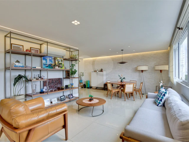 Apartamento à venda com 3 quartos, sendo 1 suíte,  em Granja Julieta, São Paulo, SP