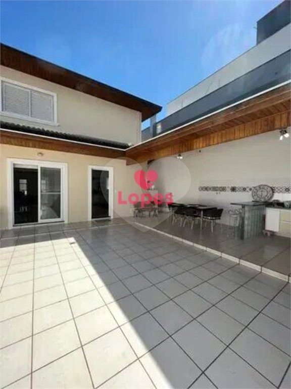 CASA A VENDA EM CONDOMINIO COM 256M², 4 DORMITORIOS, 1 SUITE MASTER, 4 VAGAS - BAIRRO URBANOVA - SÃ