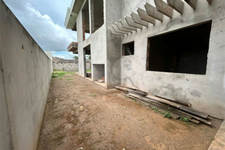 Casa à Venda de 3 dormitórios no condomínio damha II em São Carlos,