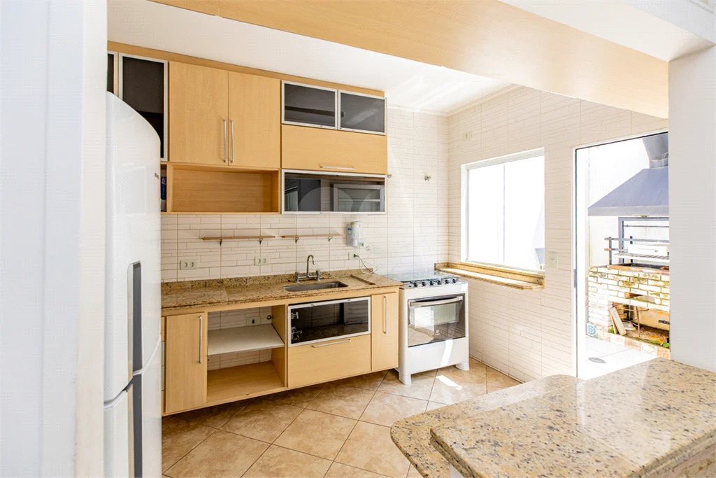 Casa no condomínio Condomínio Villa de São Paulo para venda com 2 quartos, sendo 2 suítes , 200m²