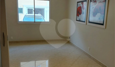 Casa à venda com 3 quartos em Vila Bertioga, São Paulo, SP