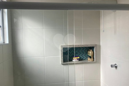 Excelente Sobrado à venda no Planalto - 5 Quartos/4 Suítes/2 Vagas na garagem