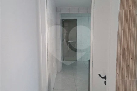 LINDA CASA DUPLEX EM CONDOMÍNIO – PRÓXIMA AO PARK SHOPPING - Aceita financiamento bancário e FGTS